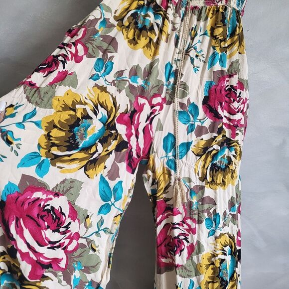 Band of Gypsies Multicolored Romper Pants Short Sleeve Smocking Jumpsuit Size M - Picture 5 of 10